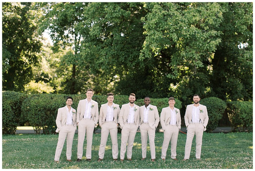 groomsmen outfits and posing